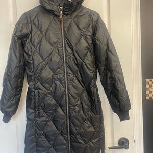 Burton Women’s 3/4 length Black Quilted Hooded Coat Size XS
